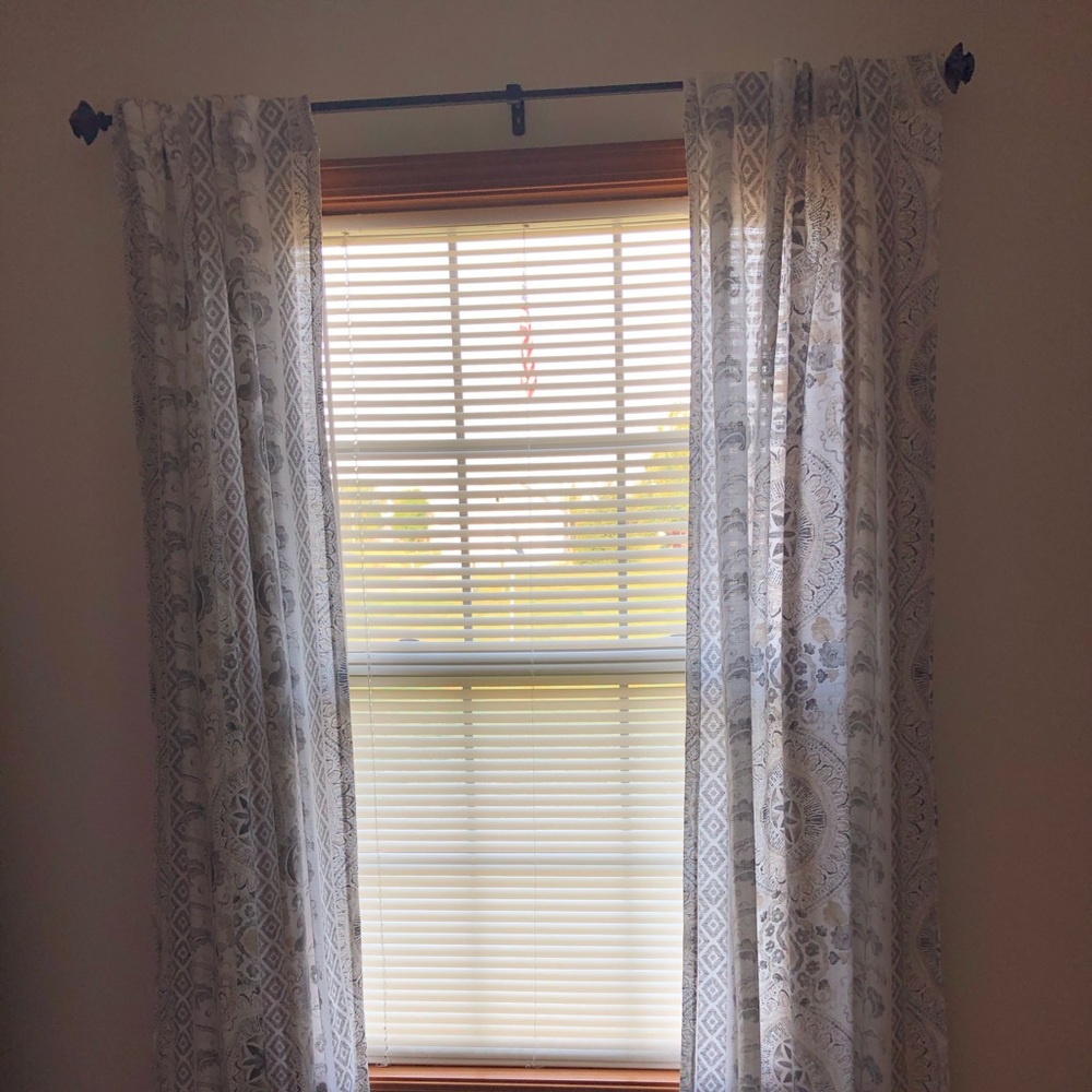Curtain set